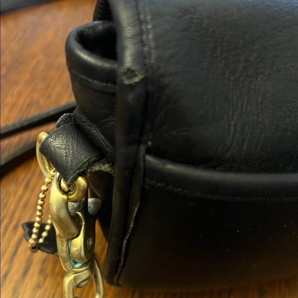 Vintage Coach Black Turnlock Crossbody | Made in USA | Restored Leather - Picture 6 of 13